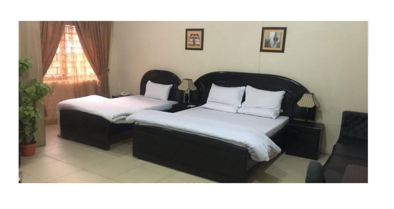 Luxury Inn Карачі Екстер'єр фото