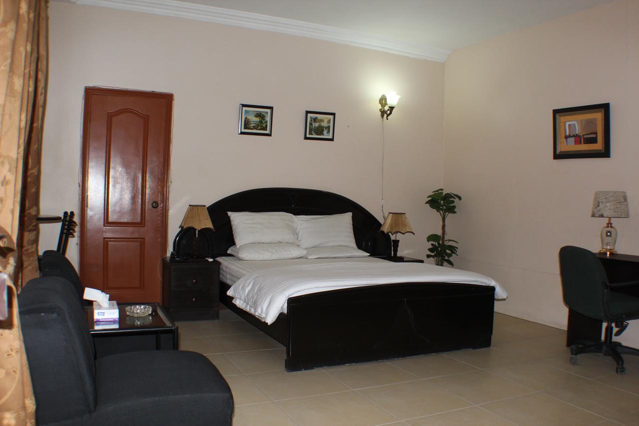 Luxury Inn Карачі Екстер'єр фото