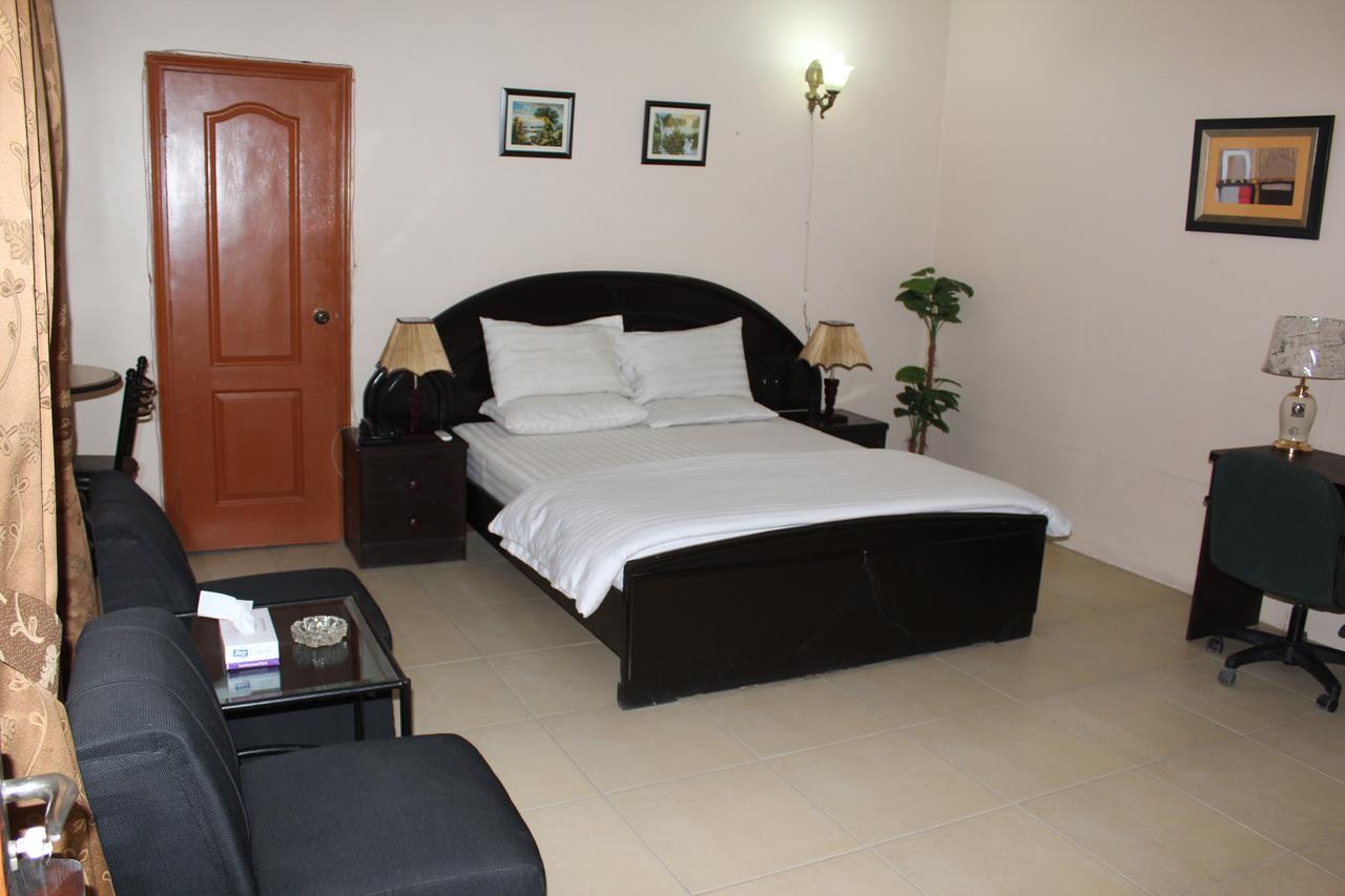 Luxury Inn Карачі Екстер'єр фото