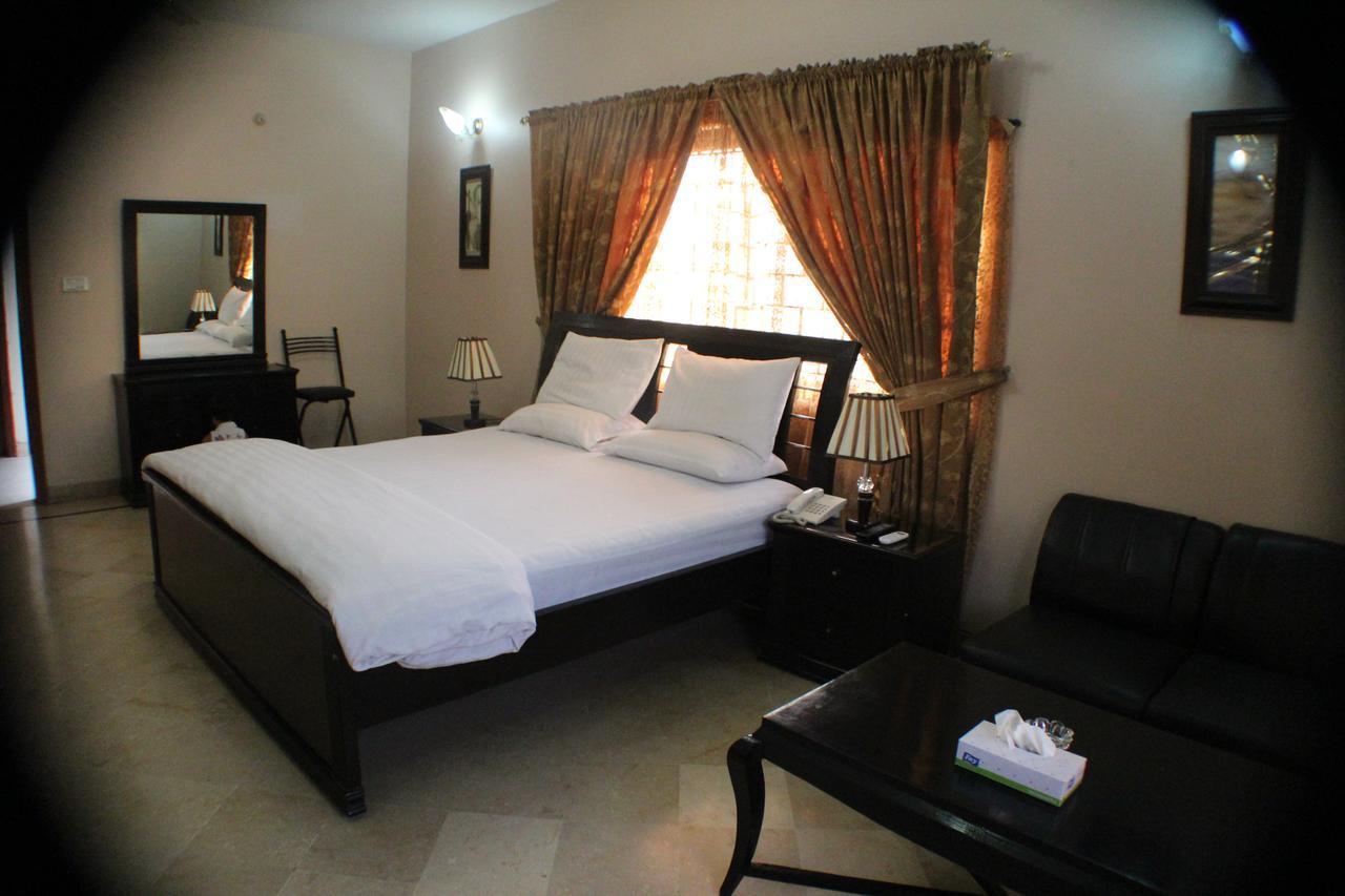 Luxury Inn Карачі Екстер'єр фото